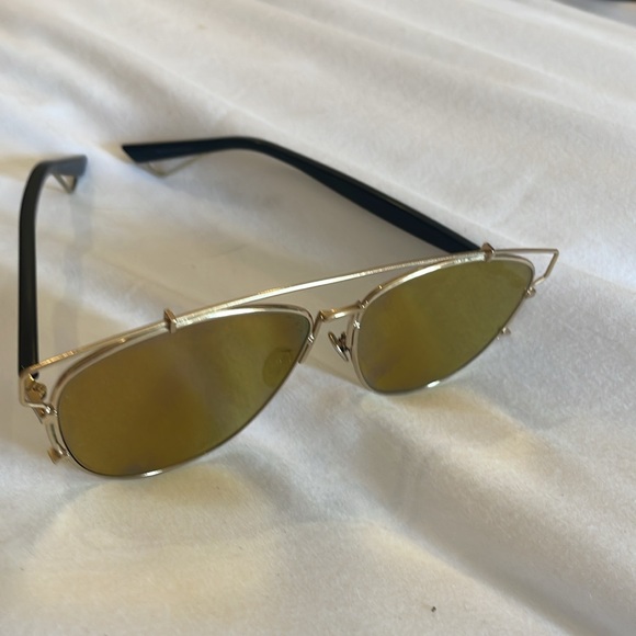 Christian Dior sunglasses-100% authentic - Picture 2 of 12